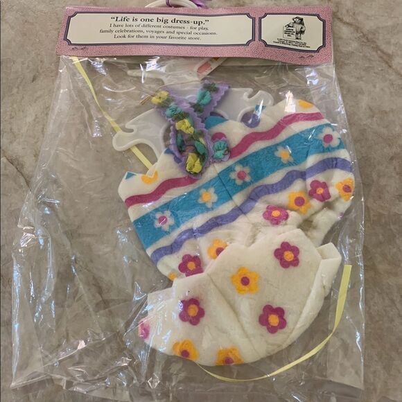 Muffy VanderBear Vintage Easter Outfit - Picture 2 of 3